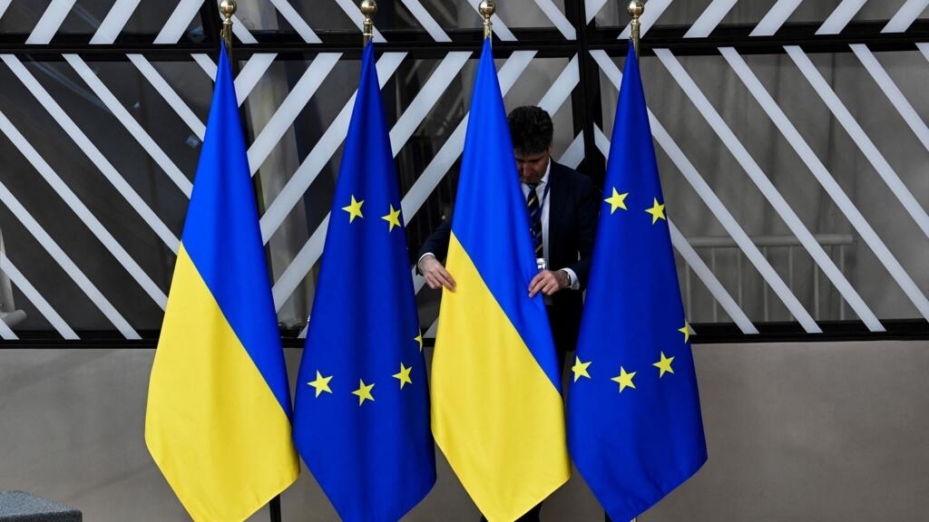 L’Union européenne ouvre officiellement des négociations d’adhésion avec l’Ukraine et la Moldavie