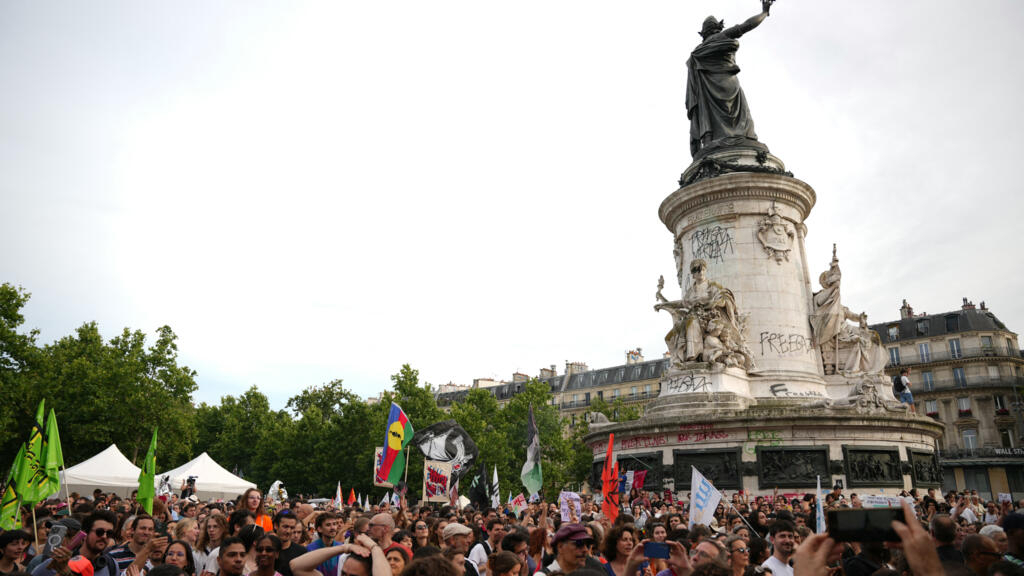 À Paris, nouveau rassemblement contre l’extrême droite après une campagne "éprouvant"