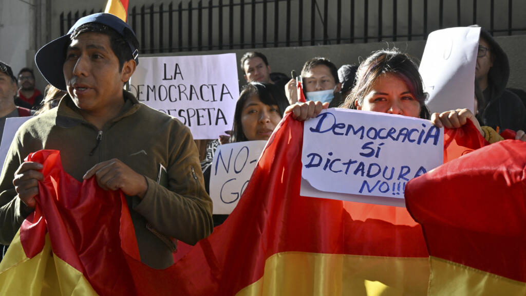 En Bolivie, les trois chefs présupposent du coup d’État manqué placé en détention provisoire