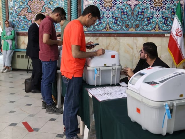 L’élection présidentielle anticipée en Iran commence avec l’ouverture du scrutin