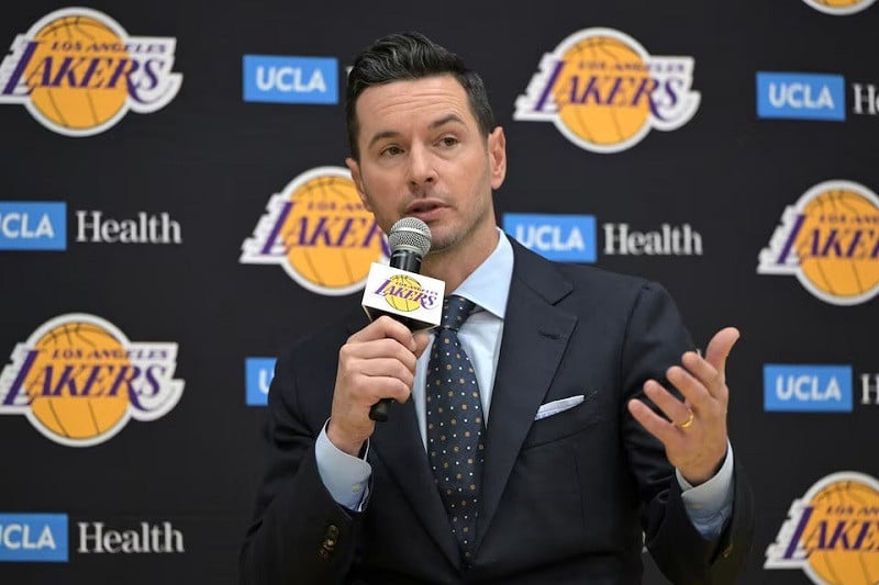 Les Lakers annoncent JJ ​​Redick comme nouvel entraîneur-chef