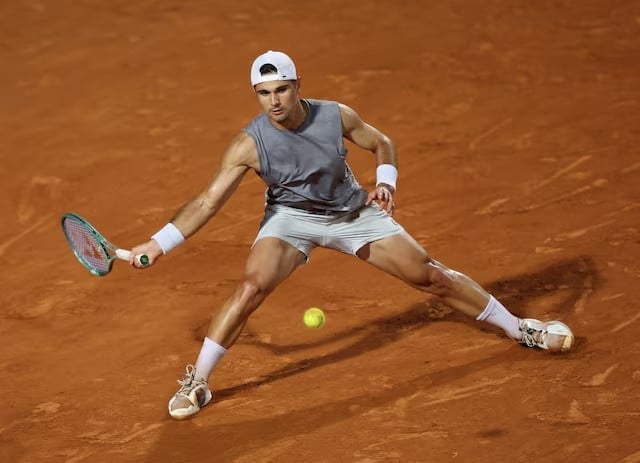 Marcos Giron triomphe du champion en titre à Eastbourne