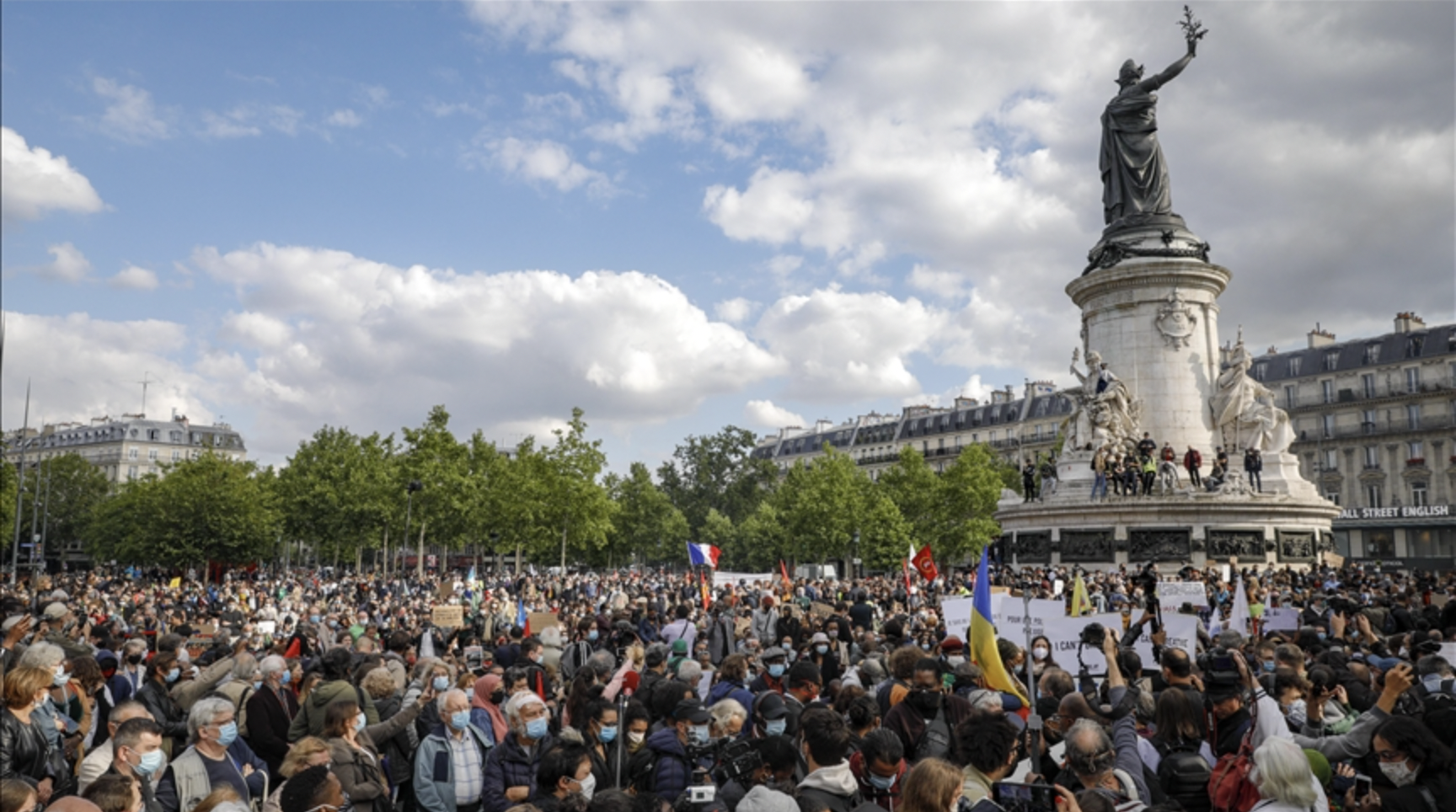 Hausse de 32% des cas de racisme en France en 2023, rapporte la CNCDH