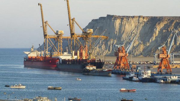 Des Fonctionnaires Pakistanais de l’Aéroport International de Gwadar Reçoivent une Formation Professionnelle en Chine