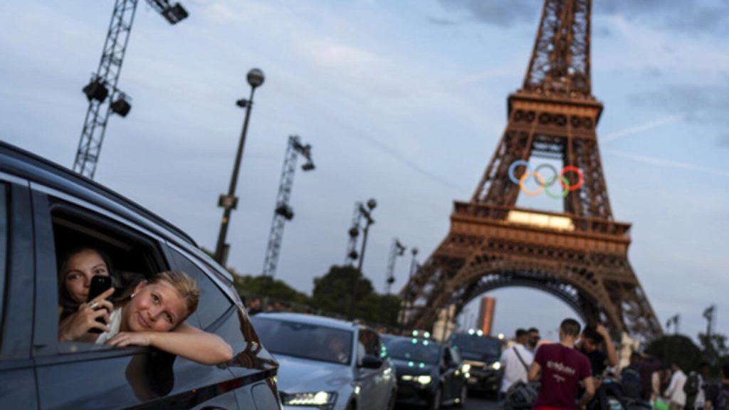 Les chauffeurs de taxi en France réclament une compensation après des mois de perturbations dues aux préparatifs des Jeux Olympiques à Paris