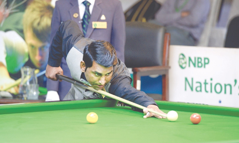 Asjad Iqbal du Pakistan défait en finale du Championnat du Monde de Snooker