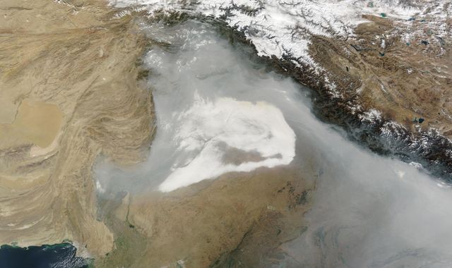 Pollution au Pakistan : des images de la NASA révèlent un smog toxique visible depuis l’espace